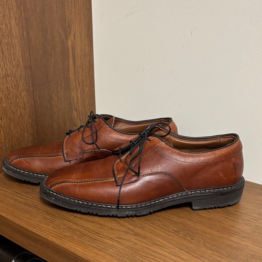 Allen Edmonds Men's Brown Leather Mapleton Dress Shoes